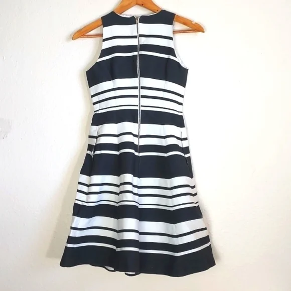 Kate Spade Women's Cape Stripe Cocktail Dress Black White Stripe Size 0 - Picture 7 of 16
